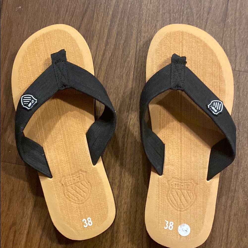 Black and Tan Flip Flops New